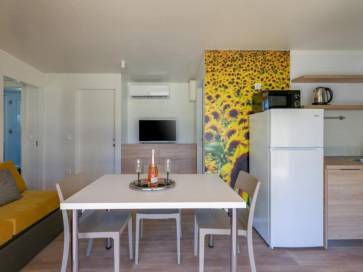 Adriamar Mobile Homes In Camping Park Umag Bagian luar foto