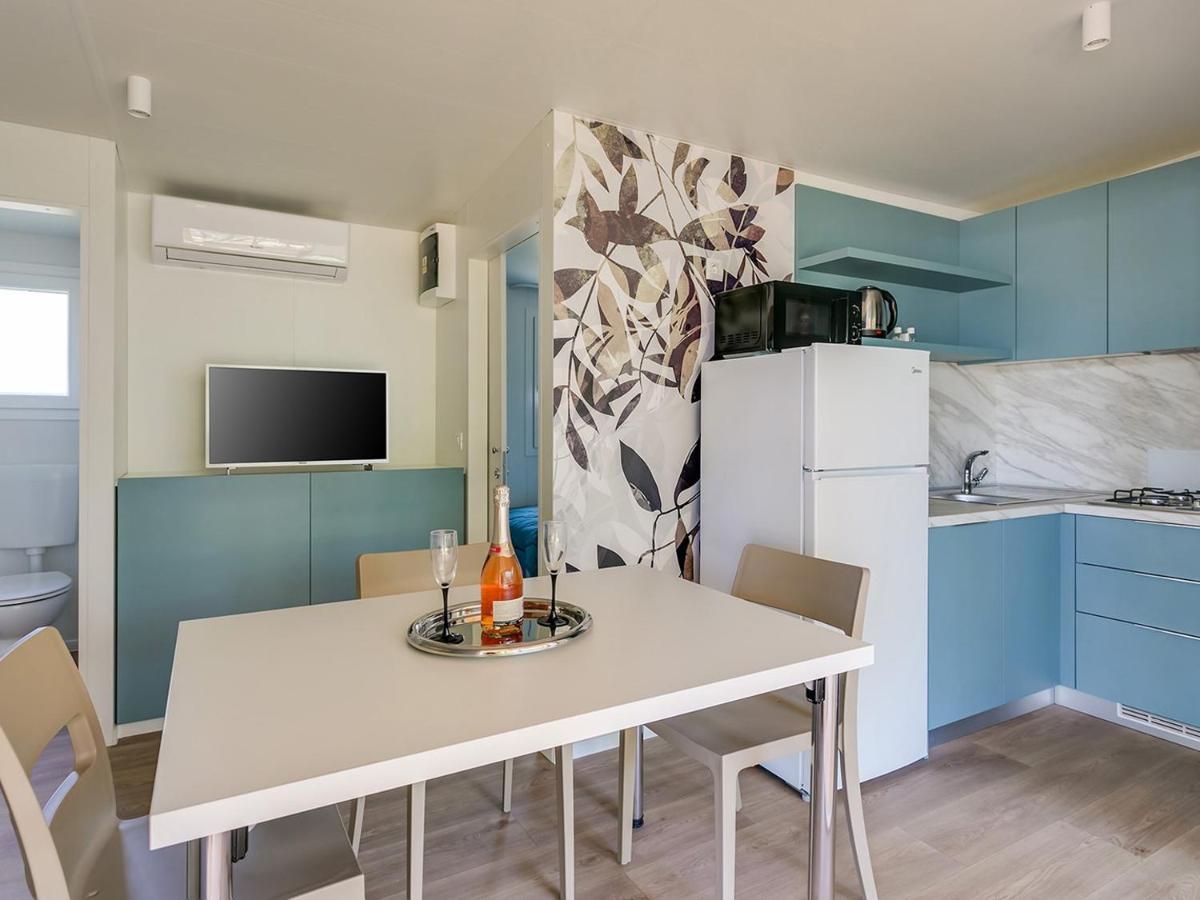 Adriamar Mobile Homes In Camping Park Umag Bagian luar foto