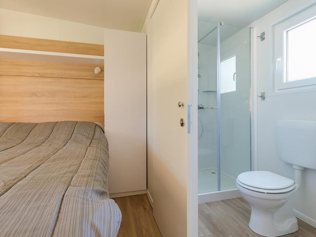 Adriamar Mobile Homes In Camping Park Umag Bagian luar foto
