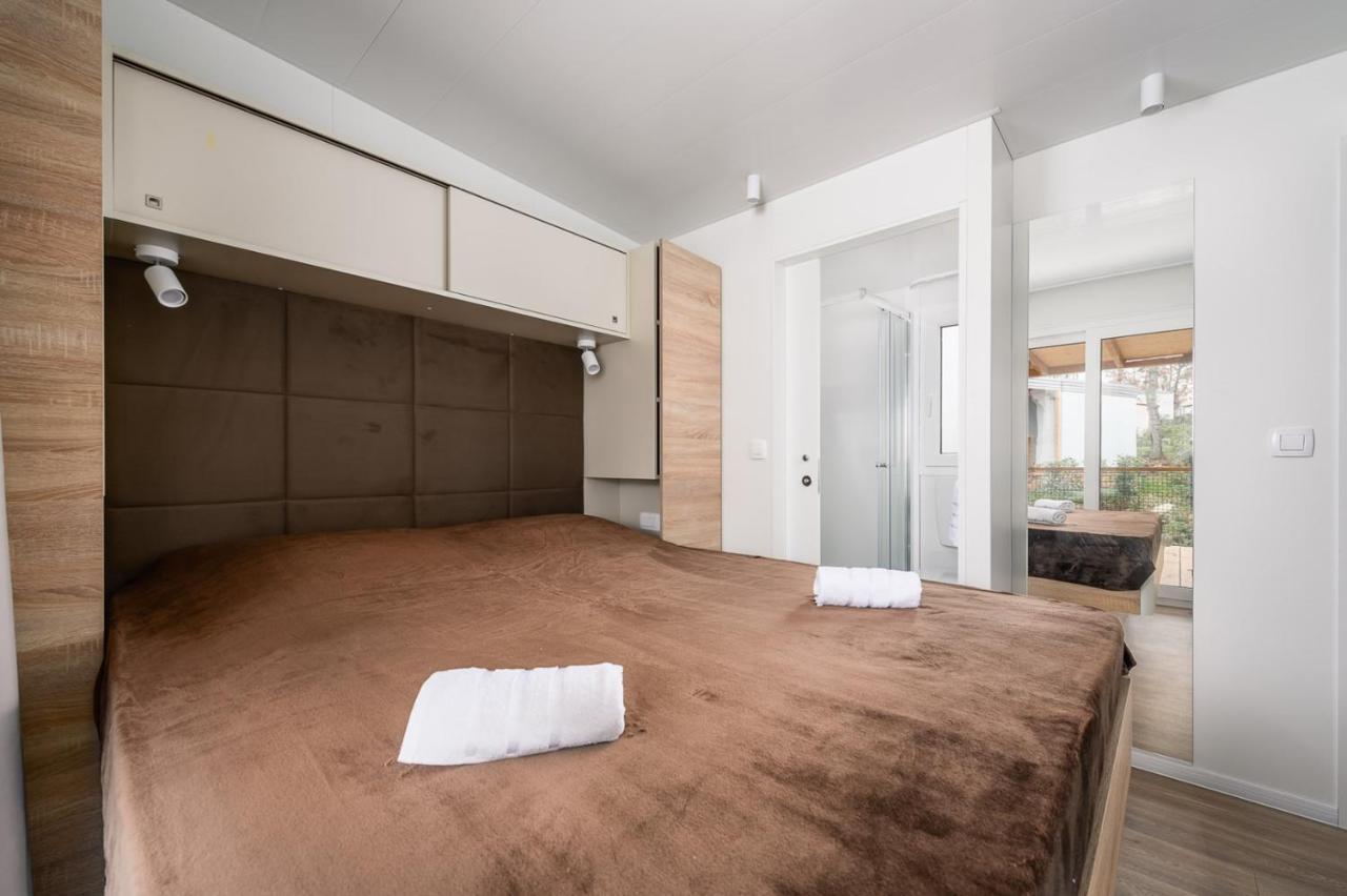 Adriamar Mobile Homes In Camping Park Umag Bagian luar foto