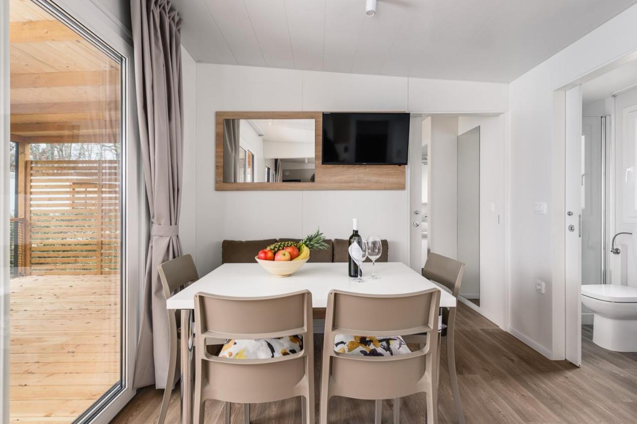 Adriamar Mobile Homes In Camping Park Umag Bagian luar foto